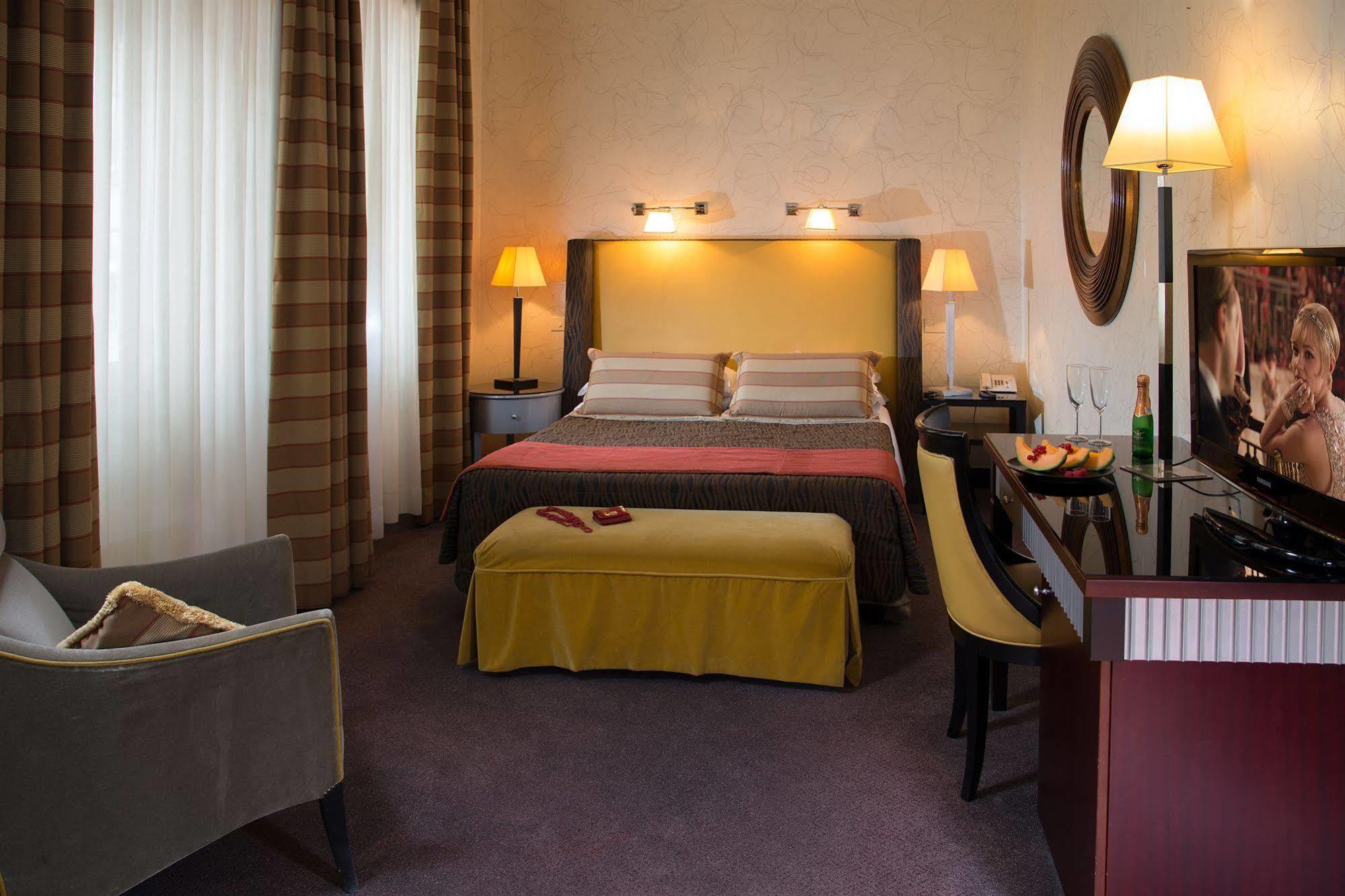 Hotel Panama Garden Рим Экстерьер фото